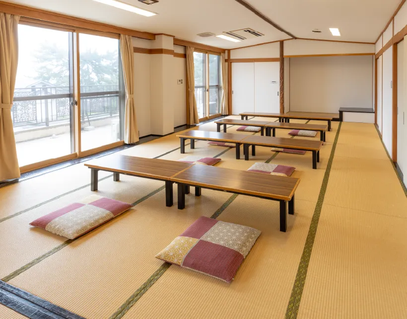 大人数で宿泊できる20畳の和室